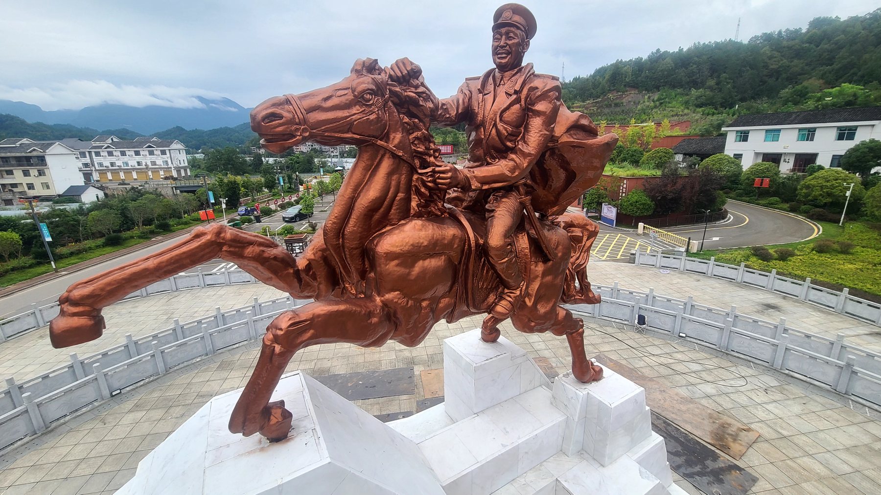 Marshal He Long equestrian statue, Sangzhi, Hunan